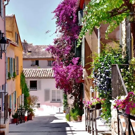 Apartment Au Petit Bonheur Parking Gratuit Cavalaire-sur-Mer