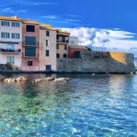 Au Petit Bonheur Parking Gratuit Apartment